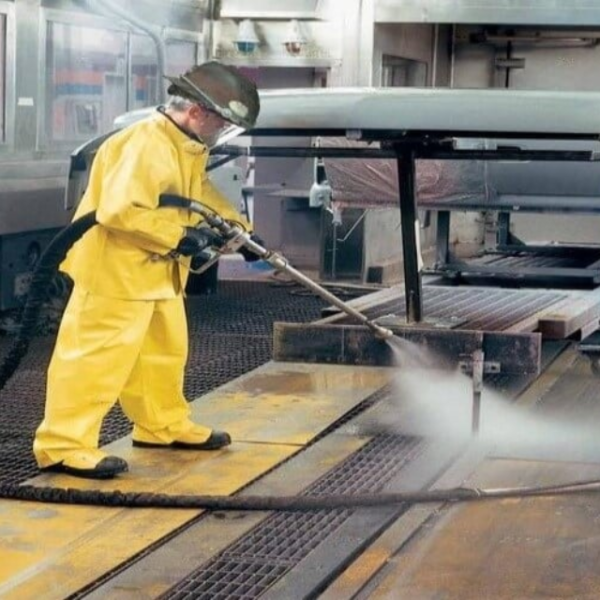Industrial cleaning agent